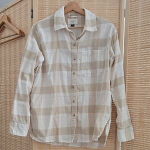 American Eagle Outfitters Beige and White Flannel Shirt